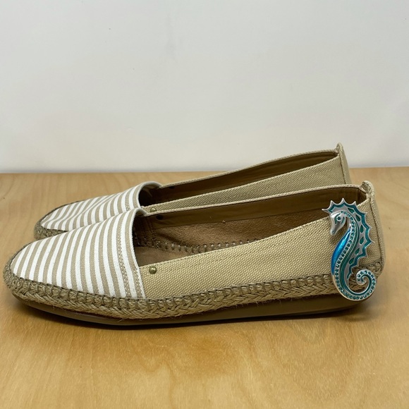 AEROSOLES Shoes - Aerosoles Solitaire Tan Striped Canvas Slip On Comfort Shoes Size 8.5